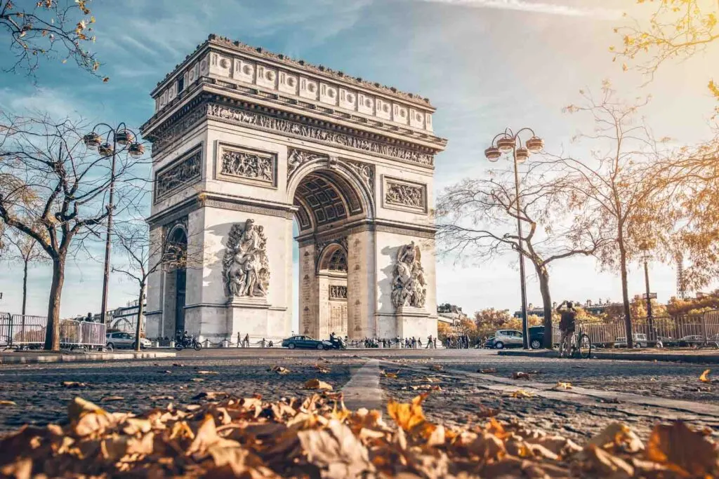 One of the best things to do in Paris is going up Arc de Triomphe and see the beautiful Champs-Élysées
