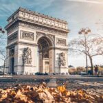 Arc de triomphe during fall