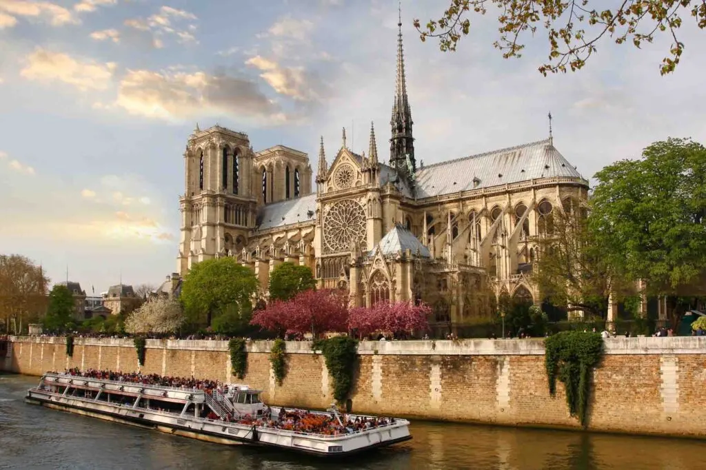 Cruise on Seine River in front of Notre Dame