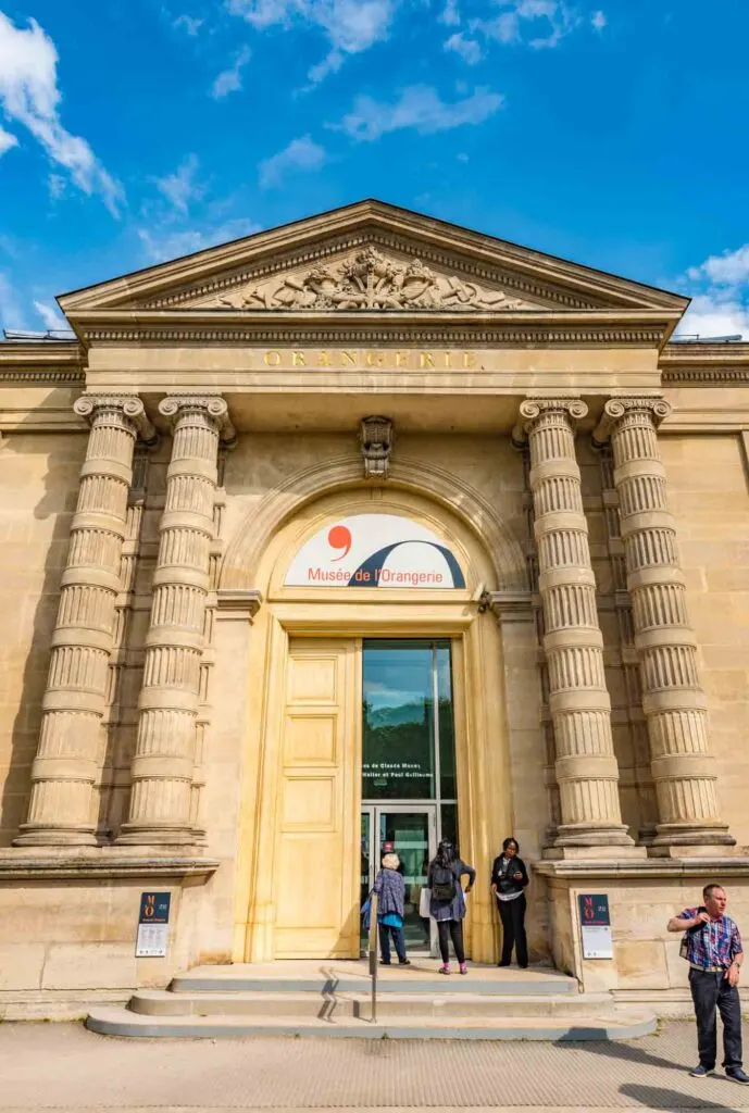 Musee de l'Orangerie in Paris