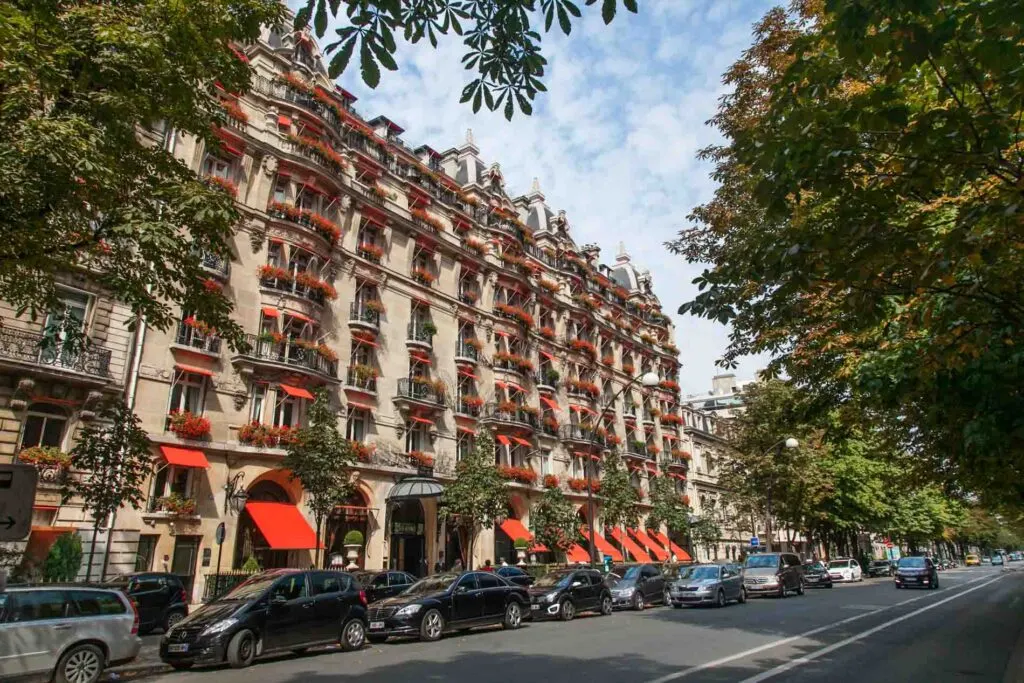 Lovely hotel on Avenue Montaigne corner