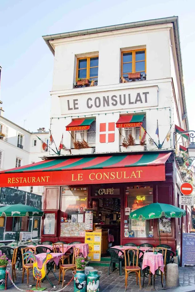 Le Consulat Cafe in Montmartre, Paris