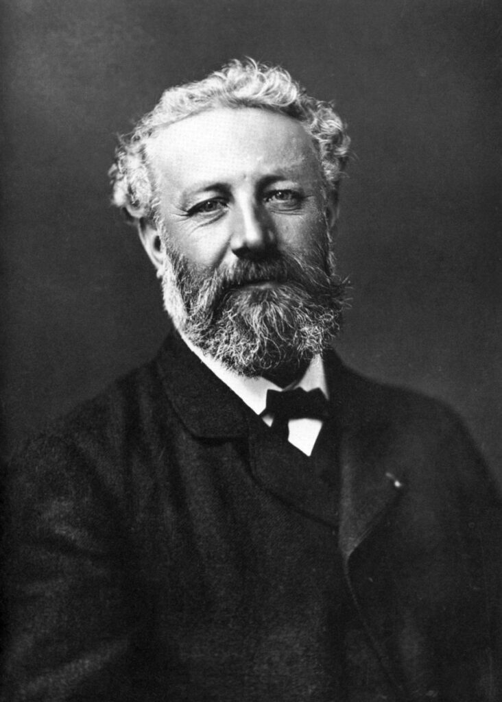 Black and white photo portrait of Jules Verne