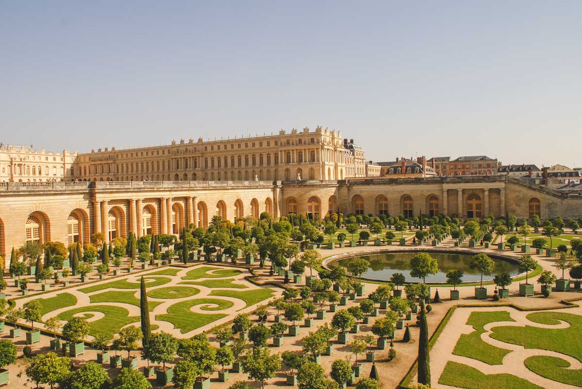 Versailles makes it to the list of fairy tale-like cities near Paris with it's impressive Royal Palace